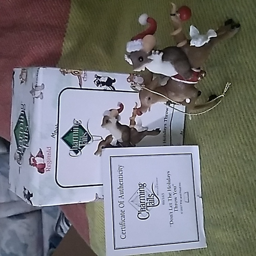 Fitz & Floyd Charming Tails "Don't Let The Holidays Throw You" Ornament